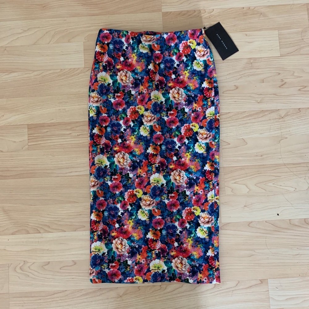 Zara Floral Bodycon Skirt